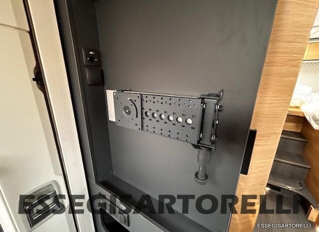 ADRIA MATRIX 60° SELECTION M 650 DL AUTOMATICO SILVER 2026 GEMELLI GARAGE BASCULANTE pieno