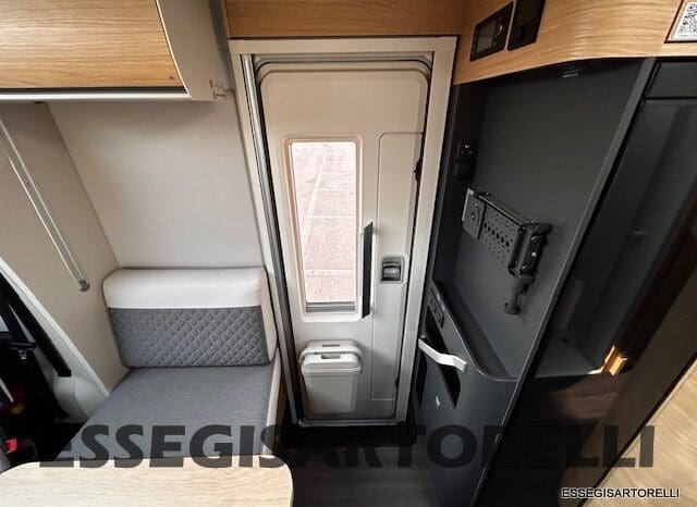 ADRIA MATRIX 60° SELECTION M 650 DL AUTOMATICO SILVER 2026 GEMELLI GARAGE BASCULANTE pieno