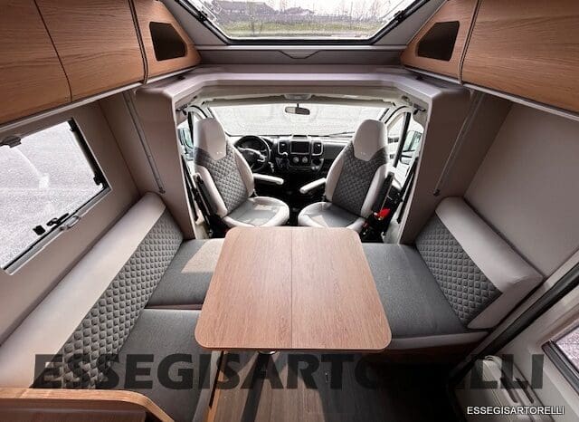 ADRIA MATRIX 60° SELECTION M 650 DL AUTOMATICO SILVER 2026 GEMELLI GARAGE BASCULANTE pieno