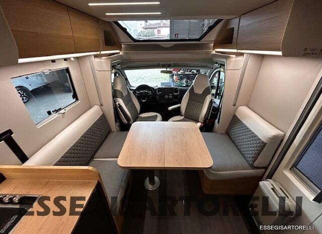 ADRIA MATRIX 60° SELECTION M 650 DL AUTOMATICO SILVER 2026 GEMELLI GARAGE BASCULANTE pieno