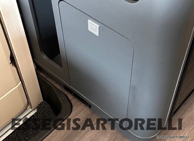 ADRIA MATRIX 60° SELECTION M 650 DL AUTOMATICO SILVER 2026 GEMELLI GARAGE BASCULANTE pieno