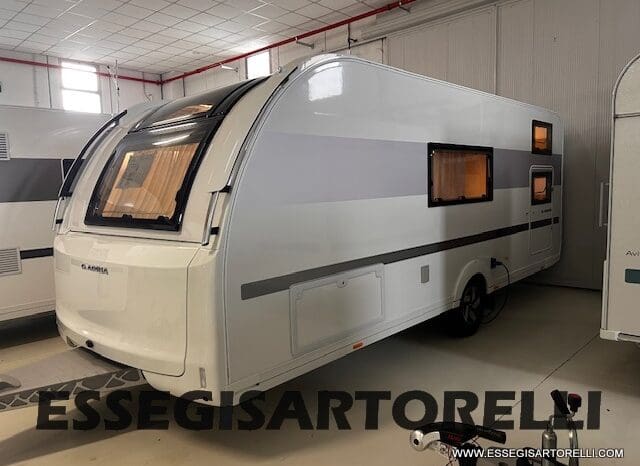 CARAVAN NEW ADRIA ADORA 573 PT 6 POSTI TRUMA COMBI VETRORESINA 2026 pieno