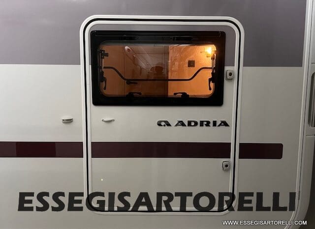 CARAVAN NEW ADRIA ADORA 573 PT 6 POSTI TRUMA COMBI VETRORESINA 2026 pieno