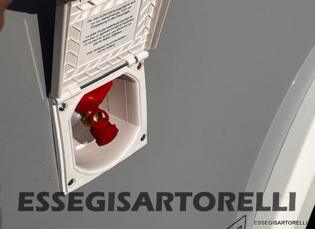 NEW MY 2026 CHAUSSON TITANIUM 797 FORD 165 CV AUTOMATICO GEMELLI pieno