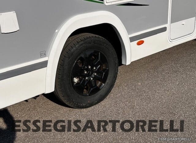 NEW MY 2026 CHAUSSON TITANIUM 797 FORD 165 CV AUTOMATICO GEMELLI pieno