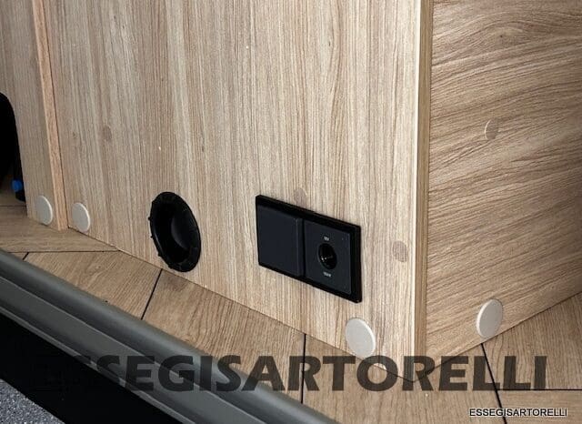 NEW MY 2026 CHAUSSON TITANIUM 797 FORD 165 CV AUTOMATICO GEMELLI pieno