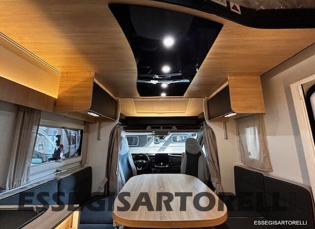 NEW MY 2026 CHAUSSON TITANIUM 797 FORD 165 CV AUTOMATICO GEMELLI pieno