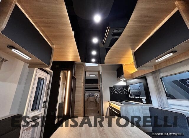 NEW MY 2026 CHAUSSON TITANIUM 797 FORD 165 CV AUTOMATICO GEMELLI pieno