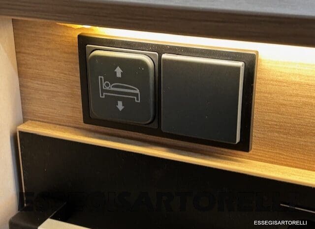 NEW MY 2026 CHAUSSON TITANIUM 797 FORD 165 CV AUTOMATICO GEMELLI pieno