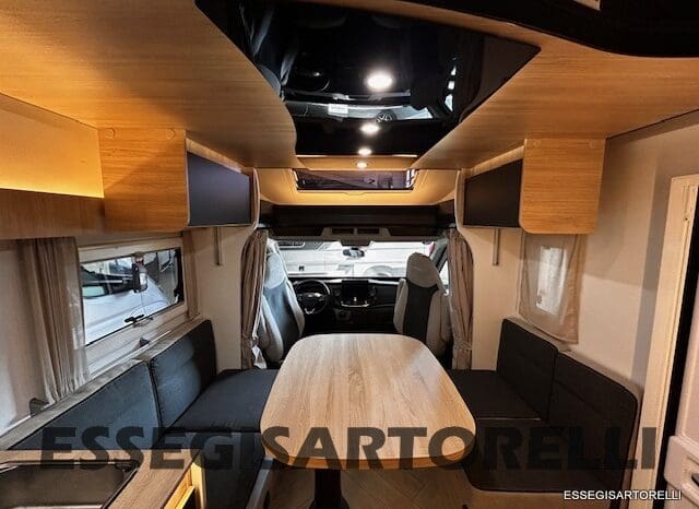 NEW MY 2026 CHAUSSON TITANIUM 797 FORD 165 CV AUTOMATICO GEMELLI pieno