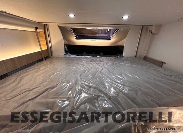 NEW MY 2026 CHAUSSON TITANIUM 797 FORD 165 CV AUTOMATICO GEMELLI pieno