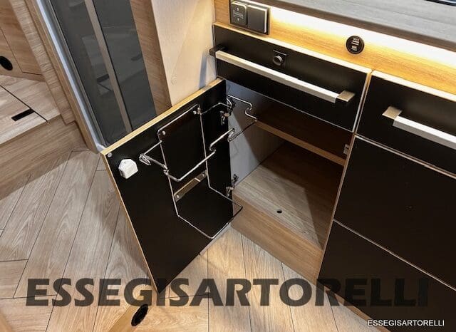 NEW MY 2026 CHAUSSON TITANIUM 797 FORD 165 CV AUTOMATICO GEMELLI pieno