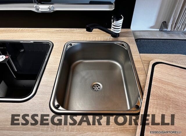 NEW MY 2026 CHAUSSON TITANIUM 797 FORD 165 CV AUTOMATICO GEMELLI pieno