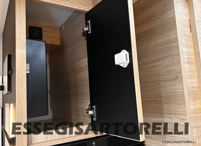 NEW MY 2026 CHAUSSON TITANIUM 797 FORD 165 CV AUTOMATICO GEMELLI pieno