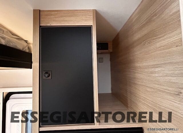 NEW MY 2026 CHAUSSON TITANIUM 797 FORD 165 CV AUTOMATICO GEMELLI pieno