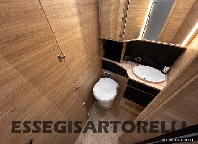 NEW MY 2026 CHAUSSON TITANIUM 797 FORD 165 CV AUTOMATICO GEMELLI pieno