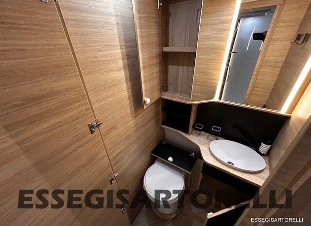 NEW MY 2026 CHAUSSON TITANIUM 797 FORD 165 CV AUTOMATICO GEMELLI pieno