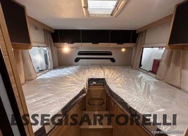 NEW MY 2026 CHAUSSON TITANIUM 797 FORD 165 CV AUTOMATICO GEMELLI pieno