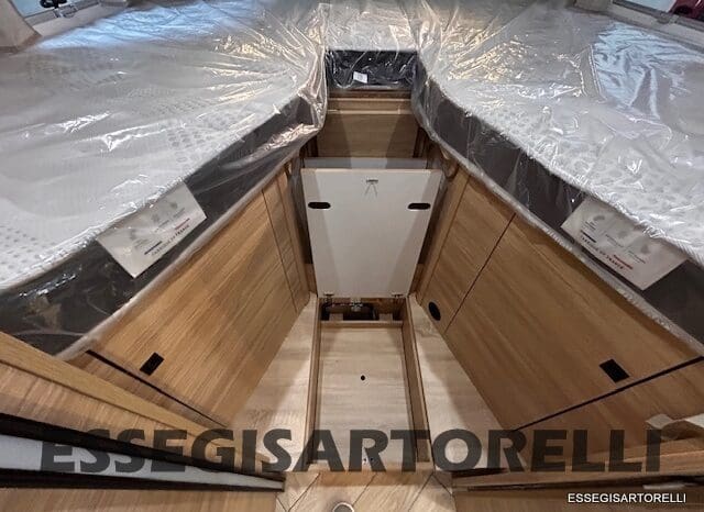 NEW MY 2026 CHAUSSON TITANIUM 797 FORD 165 CV AUTOMATICO GEMELLI pieno