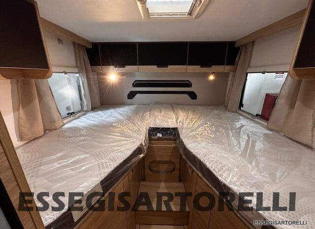 NEW MY 2026 CHAUSSON TITANIUM 797 FORD 165 CV AUTOMATICO GEMELLI pieno