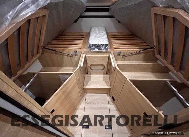 NEW MY 2026 CHAUSSON TITANIUM 797 FORD 165 CV AUTOMATICO GEMELLI pieno