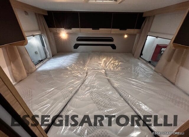 NEW MY 2026 CHAUSSON TITANIUM 797 FORD 165 CV AUTOMATICO GEMELLI pieno