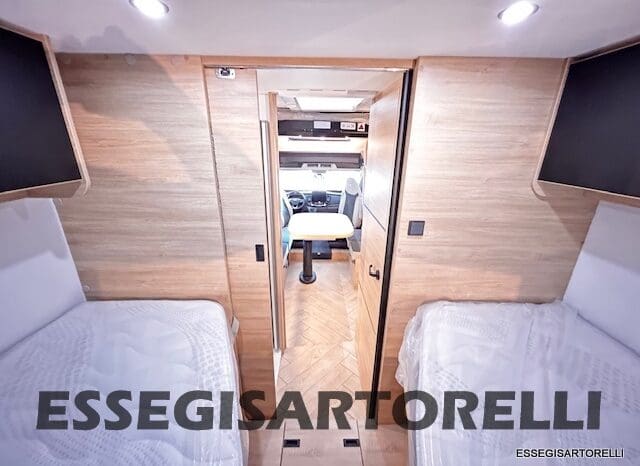 NEW MY 2026 CHAUSSON TITANIUM 797 FORD 165 CV AUTOMATICO GEMELLI pieno