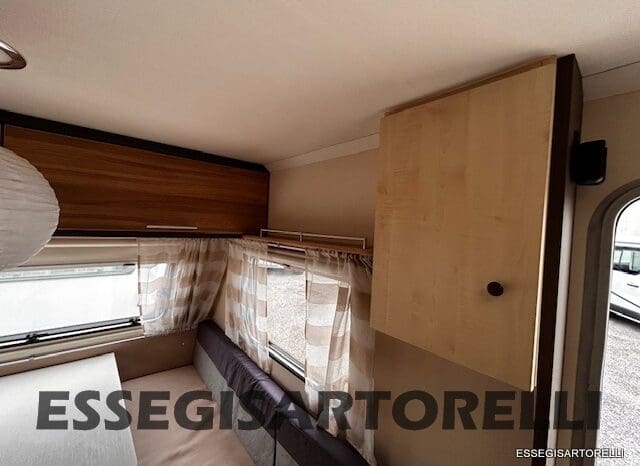 CARAVAN STERCKEMAN STARLETT 330 CP 750 KG 2 POSTI 2019 MOVER pieno