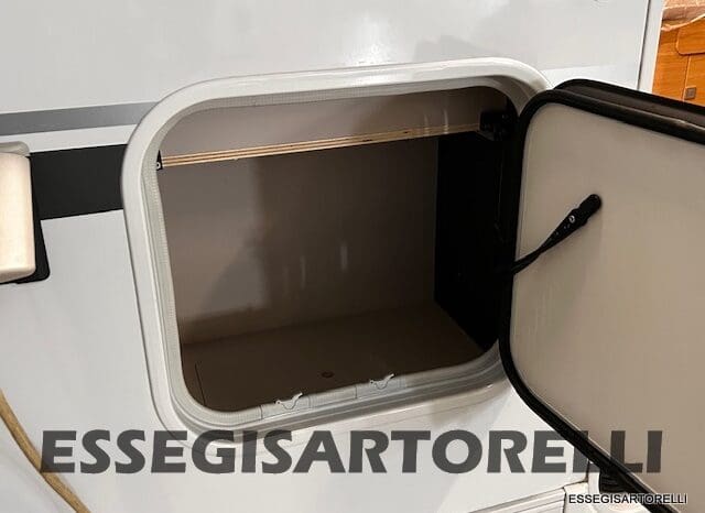 ADRIA 60° NEW CORAL XL A 600 DP GAMMA 2026 NEW DUCATO UCONNECT 699 cm pieno