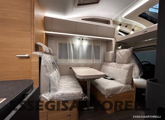 ADRIA 60° NEW CORAL XL A 600 DP GAMMA 2026 NEW DUCATO UCONNECT 699 cm pieno