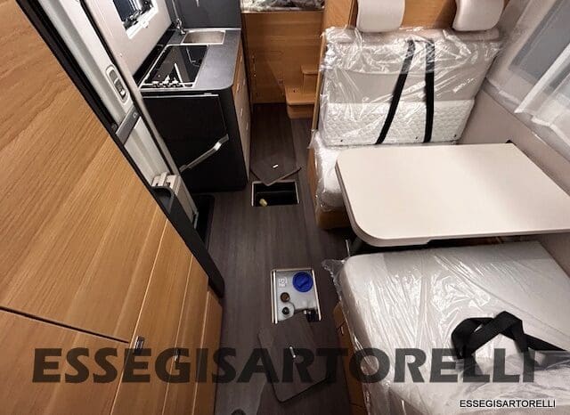 ADRIA 60° NEW CORAL XL A 600 DP GAMMA 2026 NEW DUCATO UCONNECT 699 cm pieno