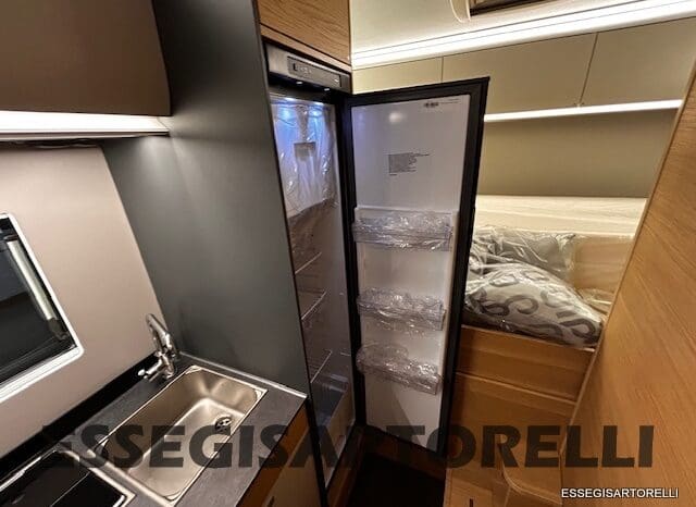 ADRIA 60° NEW CORAL XL A 600 DP GAMMA 2026 NEW DUCATO UCONNECT 699 cm pieno