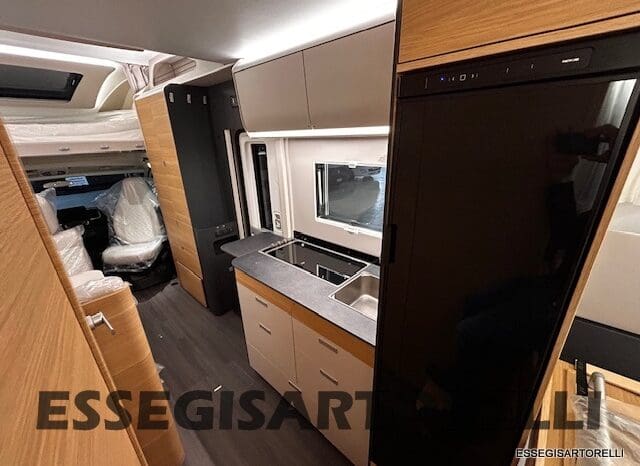 ADRIA 60° NEW CORAL XL A 600 DP GAMMA 2026 NEW DUCATO UCONNECT 699 cm pieno