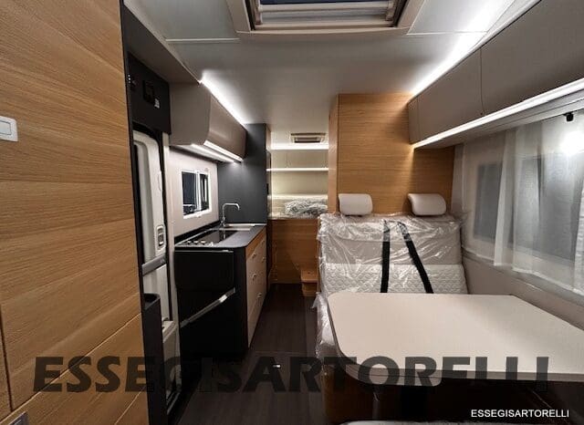 ADRIA 60° NEW CORAL XL A 600 DP GAMMA 2026 NEW DUCATO UCONNECT 699 cm pieno