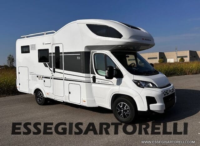 ADRIA 60° NEW CORAL XL A 600 DP GAMMA 2026 NEW DUCATO UCONNECT 699 cm pieno
