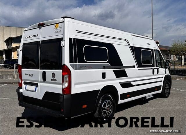 ADRIA TWIN SUPREME 640 SGX 35H UNIPROPRIETARIO KM 9.142 GARAGE 2021 pieno