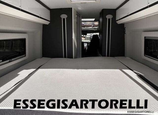 ADRIA TWIN SUPREME 640 SGX 35H UNIPROPRIETARIO KM 9.142 GARAGE 2021 pieno