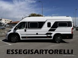 ADRIA TWIN SUPREME 640 SGX 35H UNIPROPRIETARIO KM 9.142 GARAGE 2021 pieno