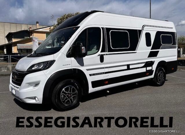 ADRIA TWIN SUPREME 640 SGX 35H UNIPROPRIETARIO KM 9.142 GARAGE 2021 pieno