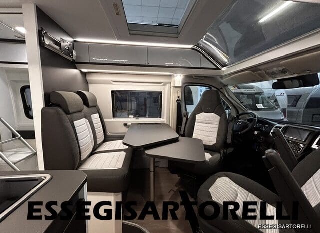 ADRIA TWIN SUPREME 640 SGX 35H UNIPROPRIETARIO KM 9.142 GARAGE 2021 pieno