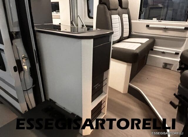 ADRIA TWIN SUPREME 640 SGX 35H UNIPROPRIETARIO KM 9.142 GARAGE 2021 pieno