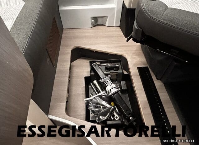 ADRIA TWIN SUPREME 640 SGX 35H UNIPROPRIETARIO KM 9.142 GARAGE 2021 pieno