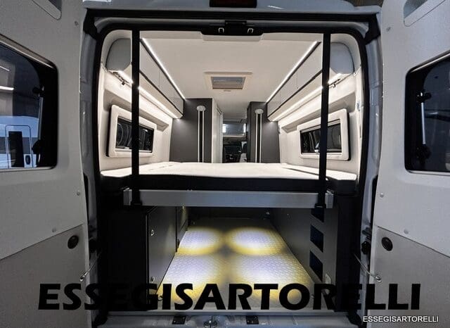 ADRIA TWIN SUPREME 640 SGX 35H UNIPROPRIETARIO KM 9.142 GARAGE 2021 pieno