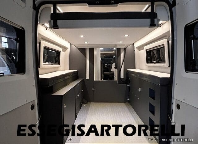 ADRIA TWIN SUPREME 640 SGX 35H UNIPROPRIETARIO KM 9.142 GARAGE 2021 pieno