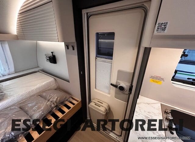 CARAVAN NEW ADRIA ADORA 573 PT 6 POSTI TRUMA COMBI VETRORESINA 2026 pieno