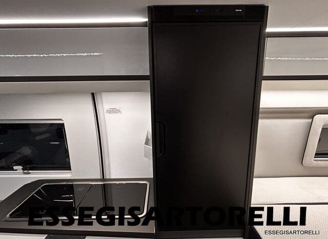 ADRIA TWIN SUPREME 640 SGX 35H UNIPROPRIETARIO KM 9.142 GARAGE 2021 pieno