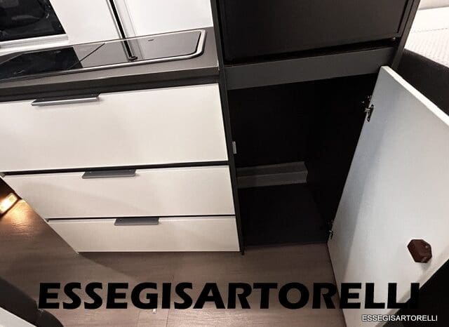 ADRIA TWIN SUPREME 640 SGX 35H UNIPROPRIETARIO KM 9.142 GARAGE 2021 pieno