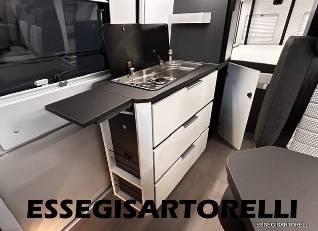 ADRIA TWIN SUPREME 640 SGX 35H UNIPROPRIETARIO KM 9.142 GARAGE 2021 pieno