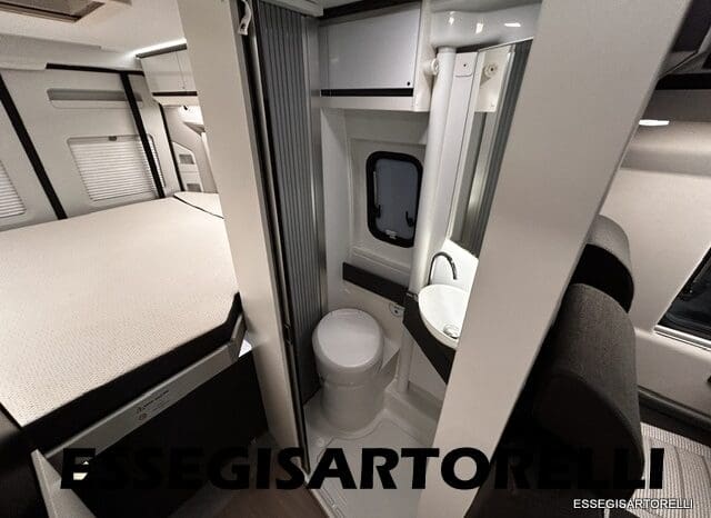 ADRIA TWIN SUPREME 640 SGX 35H UNIPROPRIETARIO KM 9.142 GARAGE 2021 pieno