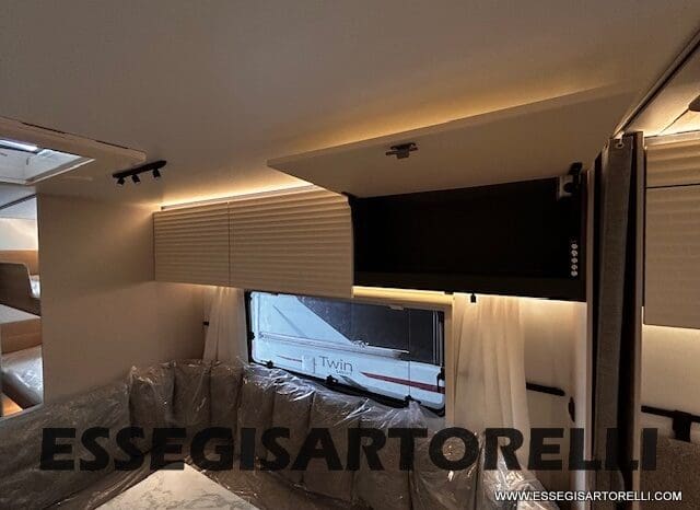 CARAVAN NEW ADRIA ADORA 573 PT 6 POSTI TRUMA COMBI VETRORESINA 2026 pieno